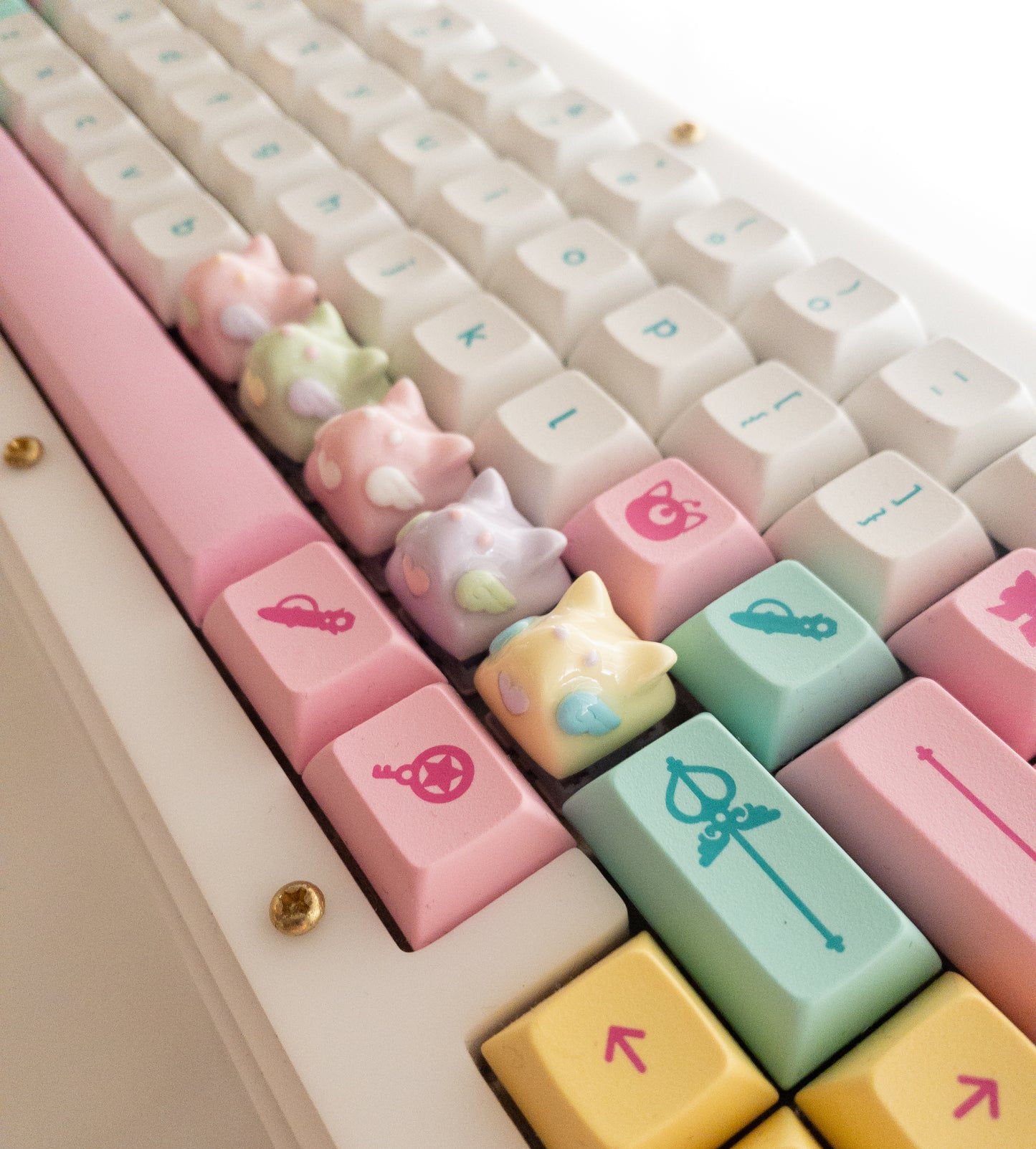 Kiki - Pastels